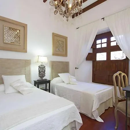 Вилла Puerto Del Carmen Sleeps 10 Pool Wifi Пуэрто дель Кармен