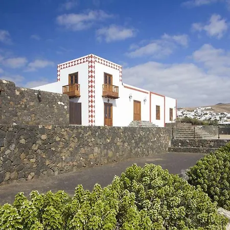 Puerto Del Carmen Sleeps 10 Pool Wifi Вилла Пуэрто дель Кармен